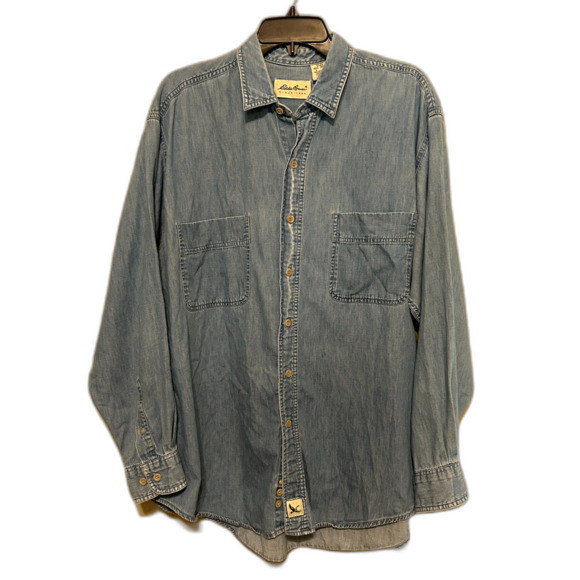 VTG Eddie Bauer Button Up Denim Shirt Mens Large Lightwash Soft Blue Denim - Picture 1 of 5